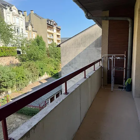 Apartment Grand T1 Tres Calme Proche Centre *