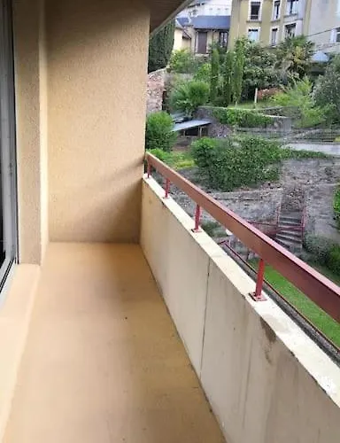 Grand T1 Tres Calme Proche Centre *